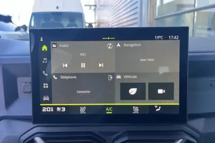 Photo 26 Dacia Duster  Mild Hybrid 130