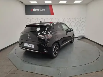 Photo 11 Renault Clio  E-Tech full hybrid 145 ch GSR2