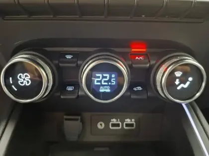 Photo 35 Renault Clio  E-Tech full hybrid 145 ch GSR2