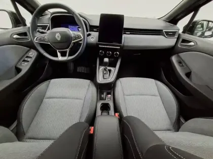 Photo 24 Renault Clio  E-Tech full hybrid 145 ch GSR2