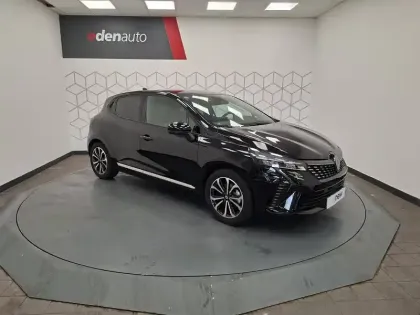 Photo 8 Renault Clio  E-Tech full hybrid 145 ch GSR2