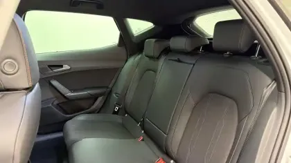 Photo 8 Cupra Formentor  eHybrid 204 ch DSG6