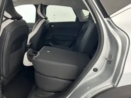 Photo 18 Renault Captur  E-Tech full hybrid 145 ch