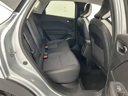 Photo 25 Renault Captur  E-Tech full hybrid 145 ch