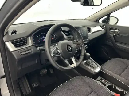 Photo 20 Renault Captur  E-Tech full hybrid 145 ch