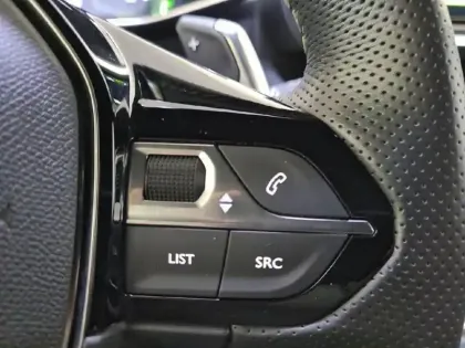 Photo 28 Peugeot 208  PureTech 100 S&S EAT8