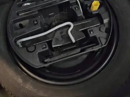 Photo 17 Peugeot 208  PureTech 100 S&S EAT8