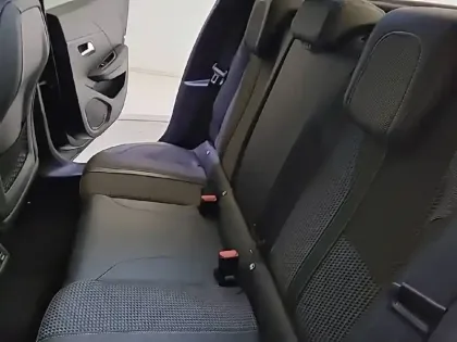 Photo 11 Peugeot 208  PureTech 100 S&S EAT8