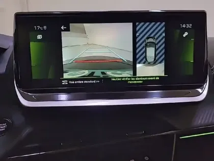 Photo 20 Peugeot 208  PureTech 100 S&S EAT8