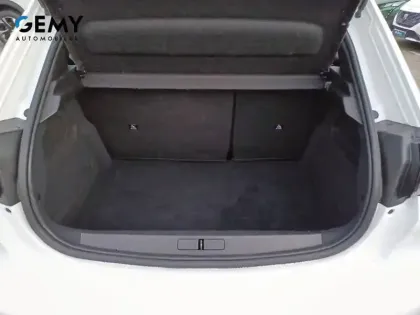 Photo 27 Peugeot 208  Electrique 50 kWh 136ch