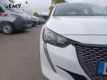Photo 36 Peugeot 208  Electrique 50 kWh 136ch