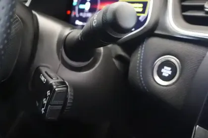 Photo 128 Renault Captur  E-Tech full hybrid 145 ch
