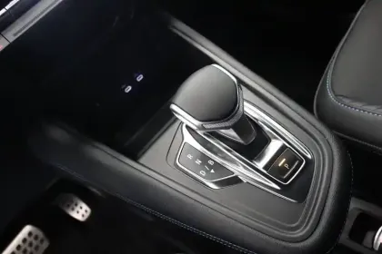 Photo 72 Renault Captur  E-Tech full hybrid 145 ch