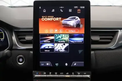 Photo 91 Renault Captur  E-Tech full hybrid 145 ch