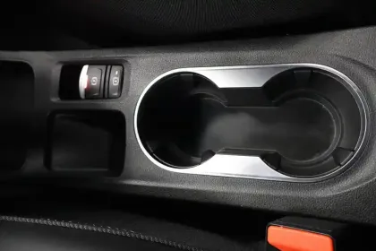 Photo 73 Renault Captur  E-Tech full hybrid 145 ch