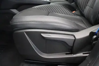 Photo 64 Renault Captur  E-Tech full hybrid 145 ch