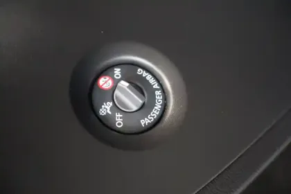 Photo 37 Renault Captur  E-Tech full hybrid 145 ch