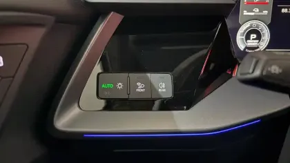 Photo 8 Audi A3  Sportback TFSI e Hybride rechargeable 272 S tronic 6