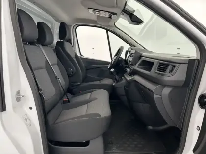 Photo 48 Renault Trafic  FGN L1H1 3000 KG BLUE DCI 130