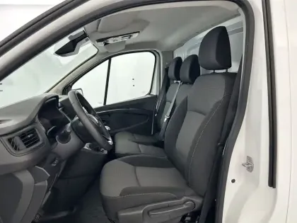 Photo 39 Renault Trafic  FGN L1H1 3000 KG BLUE DCI 130