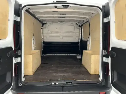 Photo 27 Renault Trafic  FGN L1H1 3000 KG BLUE DCI 130