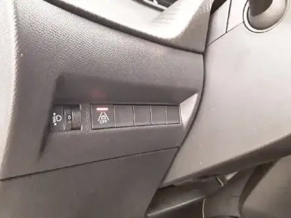 Photo 43 Peugeot 208  PureTech 100 S&S BVM6