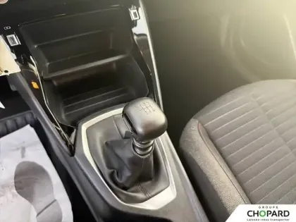 Photo 21 Peugeot 2008  PureTech 100 S&S BVM6