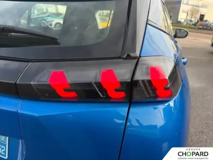 Photo 24 Peugeot 2008  PureTech 100 S&S BVM6