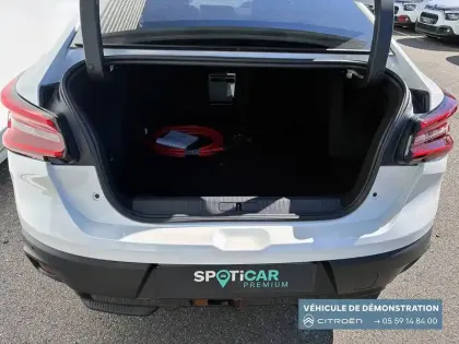 Photo 38 Citroën C4 e- X 156 ch Automatique