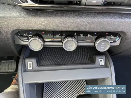 Photo 50 Citroën C4 e- X 156 ch Automatique