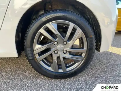 Photo 10 Peugeot 208  PureTech 75 S&S BVM5