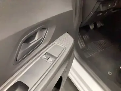 Photo 68 Dacia Sandero Gén. III (BJI) Ph2 Essential 5