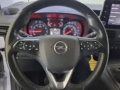 Photo 32 Opel combo  CARGO 1.5 130 CH S/S L1H1 STANDARD