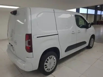 Photo 4 Opel combo  CARGO 1.5 130 CH S/S L1H1 STANDARD