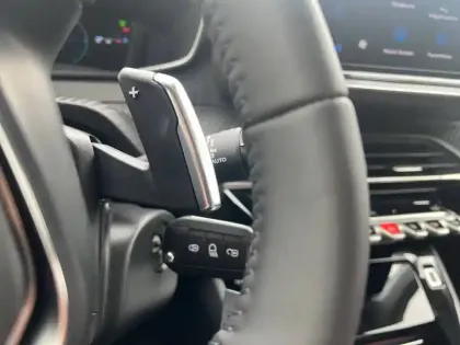 Photo 52 Peugeot 208  Hybrid 110 e-DCS6