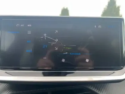 Photo 49 Peugeot 208  Hybrid 110 e-DCS6