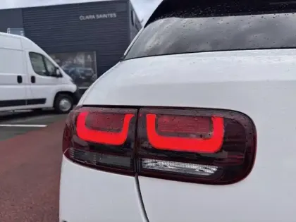 Photo 16 Citroën C4 Cactus  PureTech 110 S&S BVM6