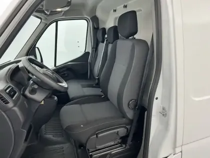 Photo 32 Renault Master  FGN TRAC F3500 L2H2 BLUE DCI 135