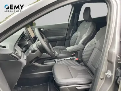 Photo 8 Renault Captur  E-Tech full hybrid 160 ch