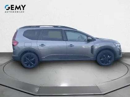 Photo 3 Dacia Jogger  Hybrid 140 7 places GSR2