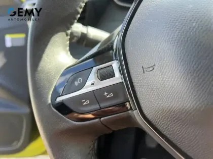 Photo 32 Peugeot 208  PureTech 100 S&S BVM6