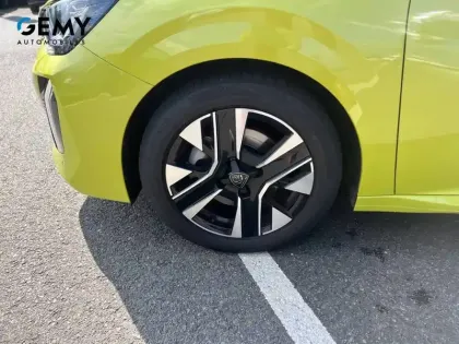 Photo 27 Peugeot 208  PureTech 100 S&S BVM6