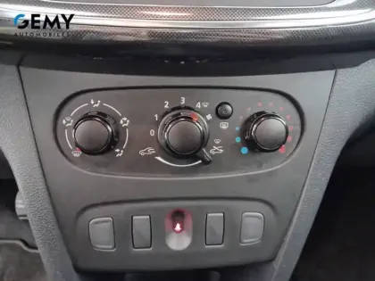 Photo 15 Dacia Sandero  SCe 75
