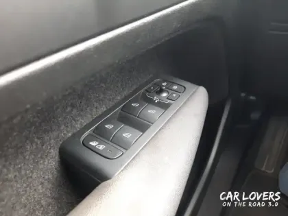 Photo 19 Volvo Xc40  Recharge 231 ch 1EDT