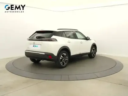 Photo 17 Peugeot 2008  PureTech 100 S&S BVM6