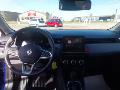 Photo 9 Renault Clio  E-Tech full hybrid 145 ch GSR2