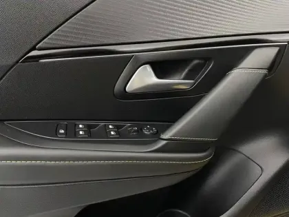 Photo 60 Peugeot 208 Gén. II Ph1 NG GT Pack 5