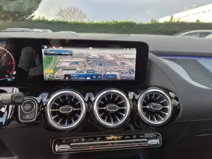 Photo 19 Mercedes GLA  200 d 8G-DCT