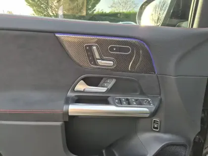 Photo 14 Mercedes GLA  200 d 8G-DCT