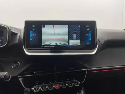 Photo 31 Peugeot 208  Electrique 50 kWh 136ch